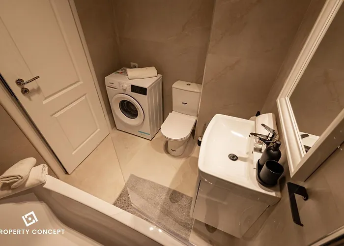 Apartment 1014 B3 *